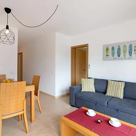 Apartment Costa 1 *