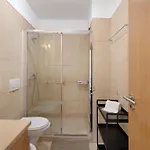 Costa 1