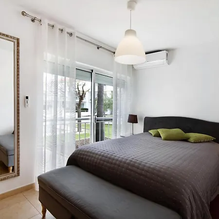 Appartement Costa 1 *